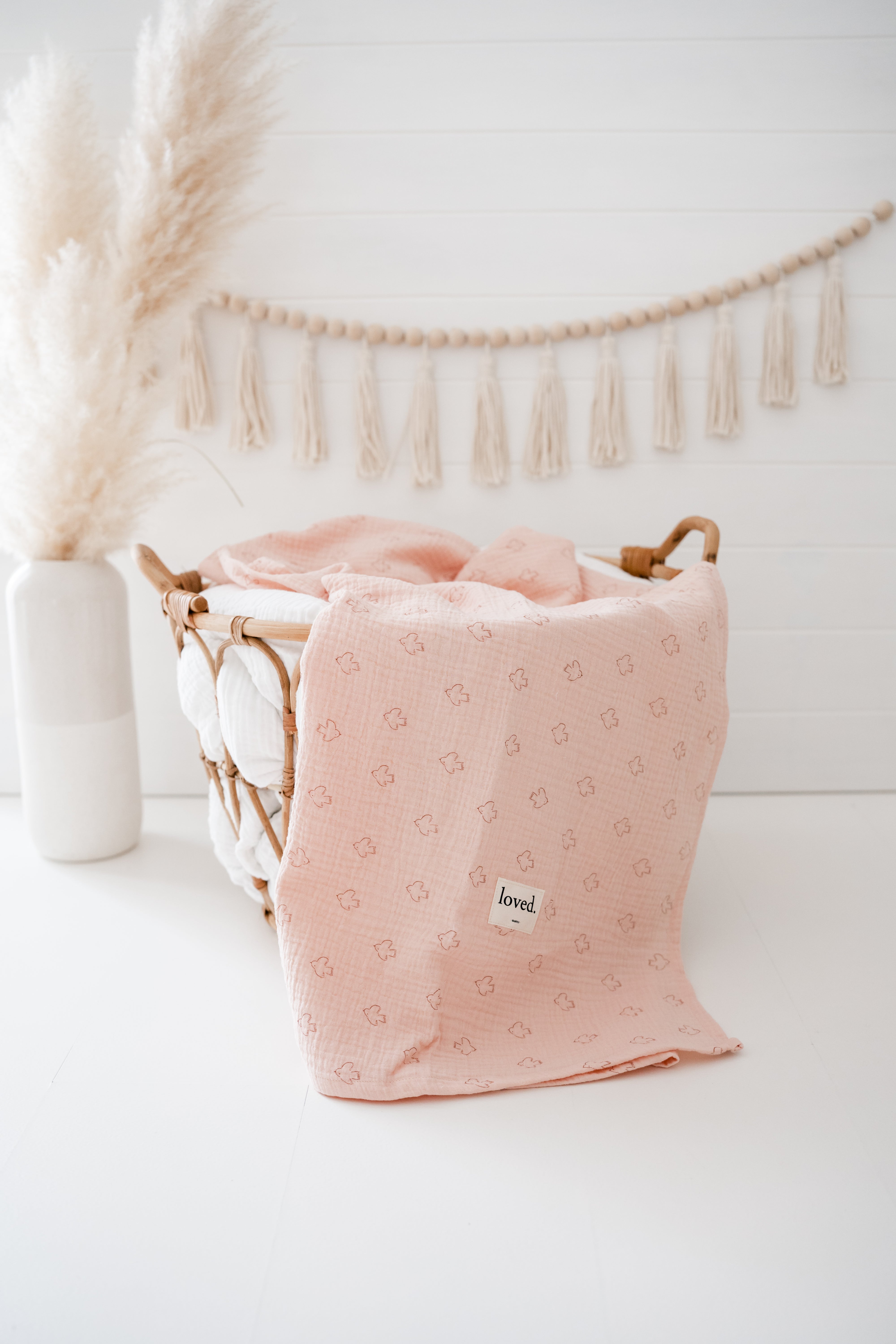 BIO Babydecke Musselintuch 120x120cm zartes rosa Vögel