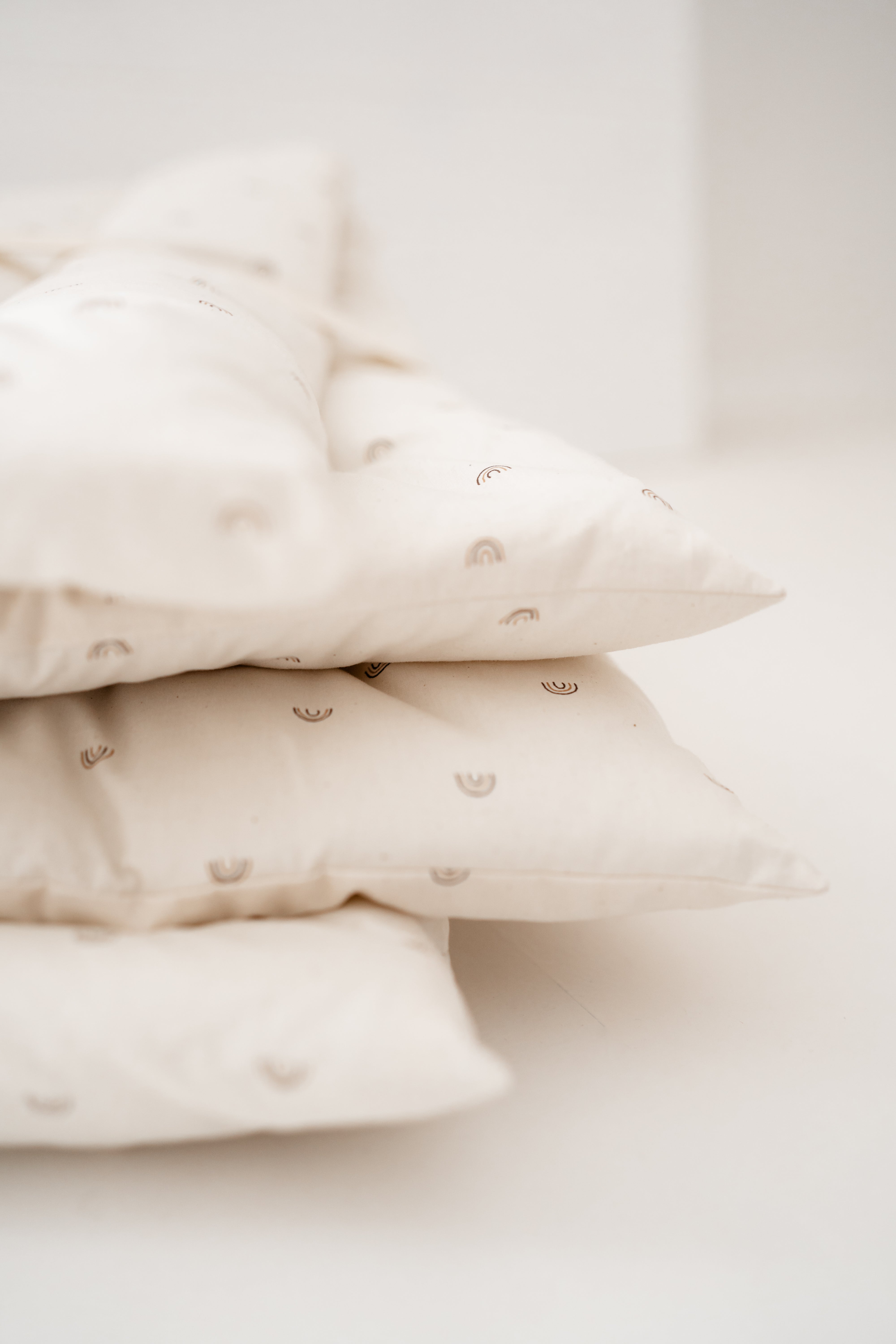 Spiel-und Krabbeldecke, Krabbelmatte 120x120cm REGENBOGEN