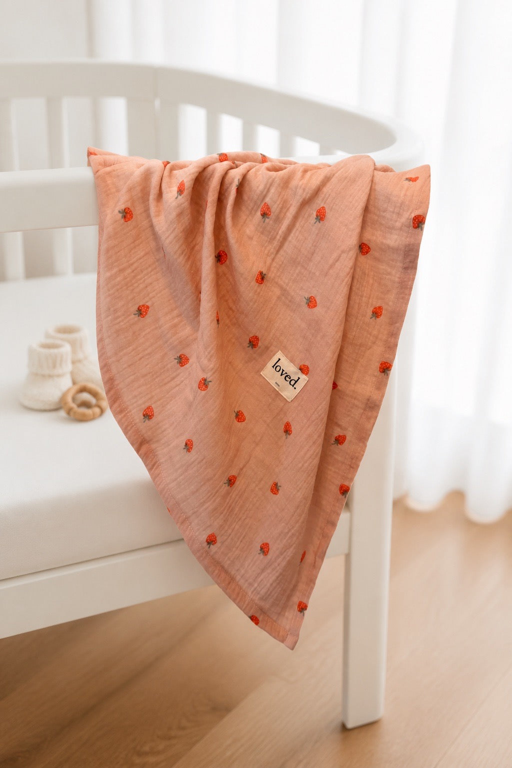Musselintuch, Stilltuch 120x120cm Erdbeere, Geschenk zur Geburt, Bio Musselin