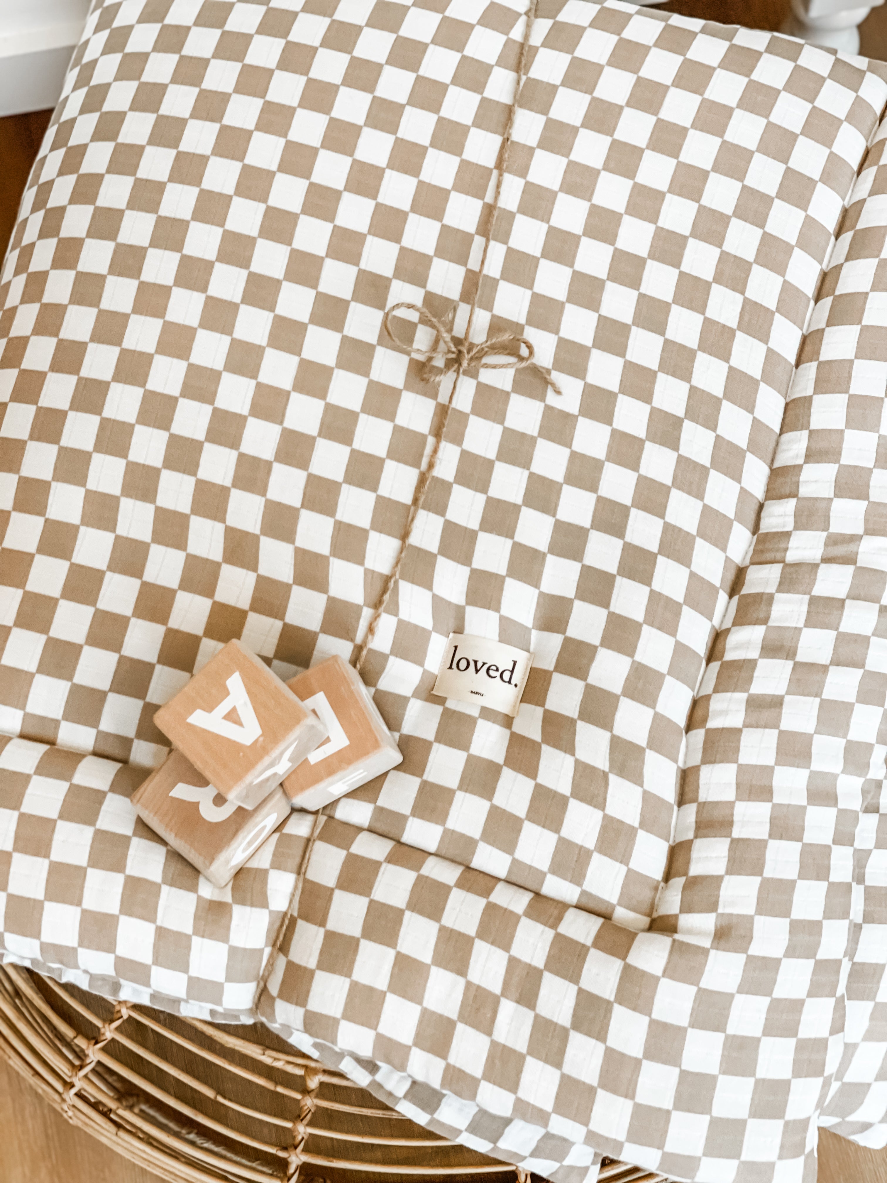 Große Krabbelmatte, Spielmatte für Babys, Krabbeldecke sand