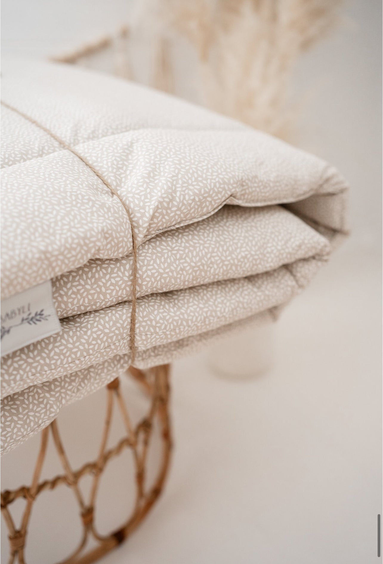 Spiel-und Krabbeldecke, Krabbelmatte für Babys 120x120cm, zarte Blätter