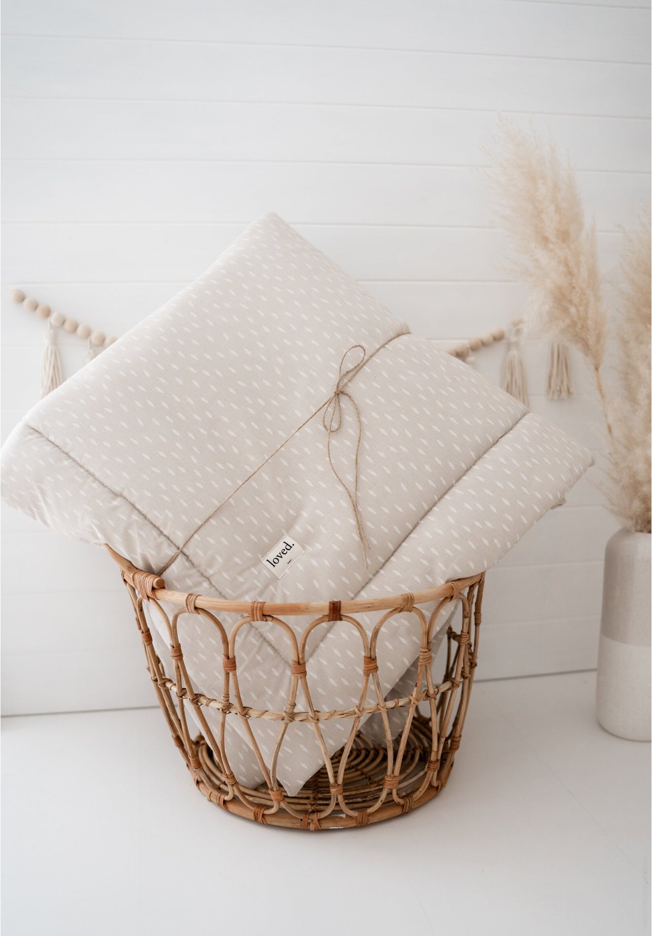 Spiel-und Krabbeldecke, Krabbelmatte für Babys 120x120cm, zarte Blätter