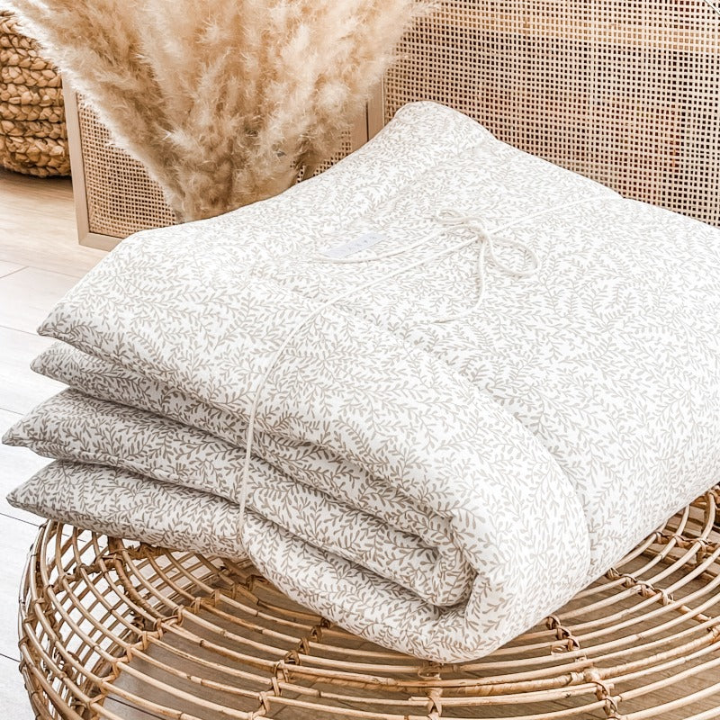 Spiel-und Krabbeldecke, 100x100cm, feine Zweige