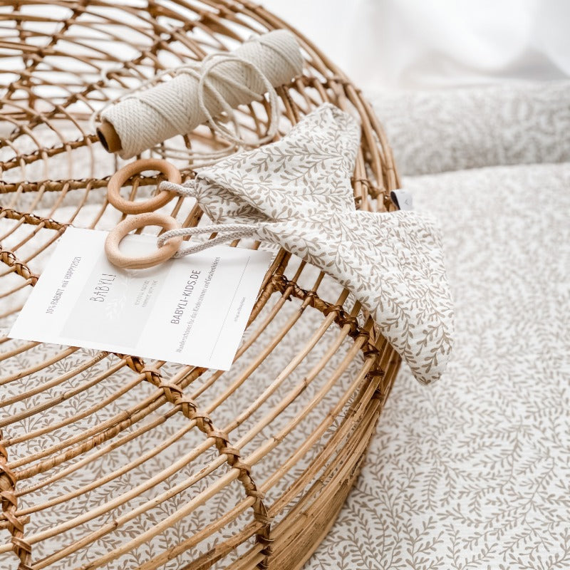 Spiel-und Krabbeldecke, 120x120cm, feine Zweige